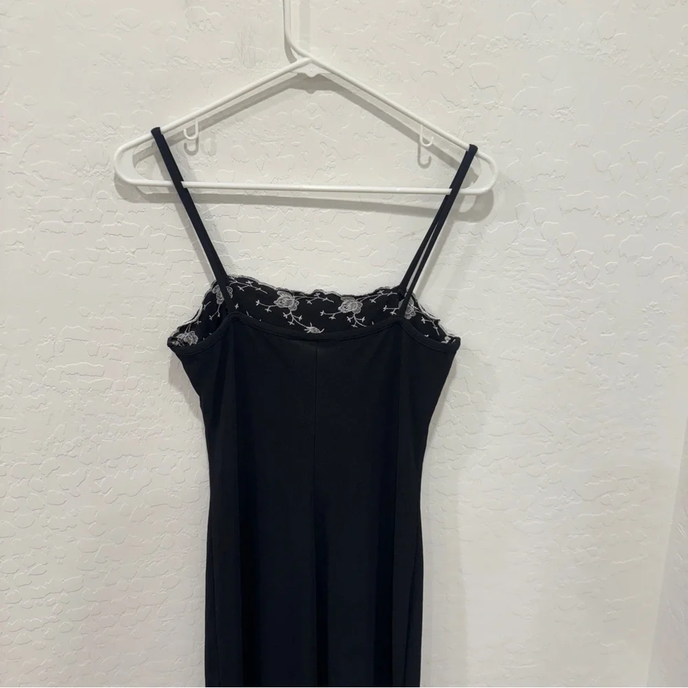 Vtg City Triangles Black Embroidered Dress Medium